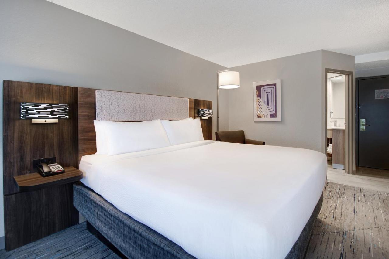 Holiday Inn Express Rochester - University Area By Ihg Exterior foto