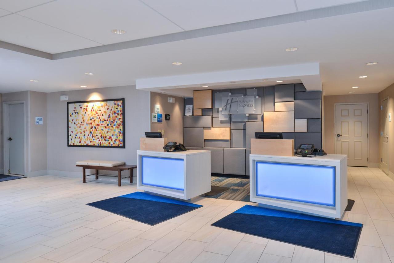 Holiday Inn Express Rochester - University Area By Ihg Exterior foto